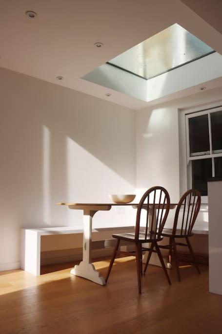 Beautiful And Contemporary Cornish Townhouse In Penzance Villa Bagian luar foto