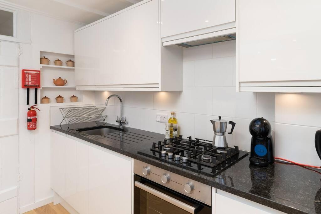 Beautiful And Contemporary Cornish Townhouse In Penzance Villa Bagian luar foto