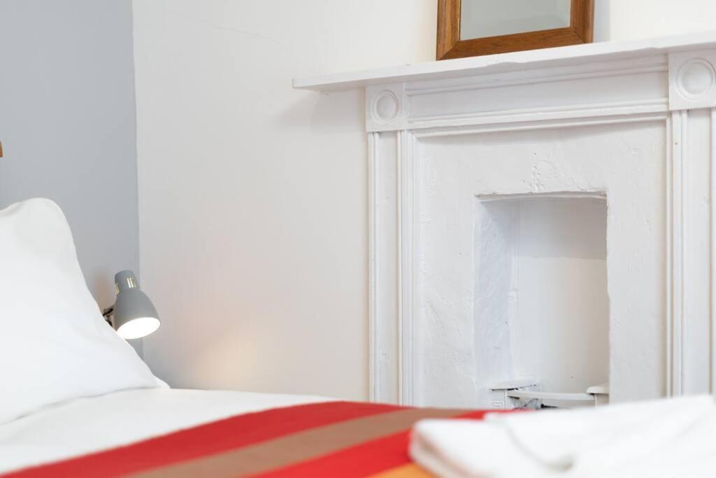 Beautiful And Contemporary Cornish Townhouse In Penzance Villa Bagian luar foto
