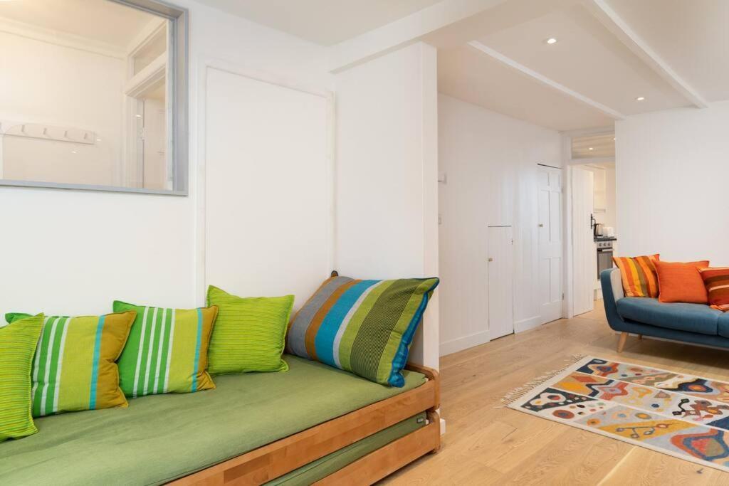 Beautiful And Contemporary Cornish Townhouse In Penzance Villa Bagian luar foto