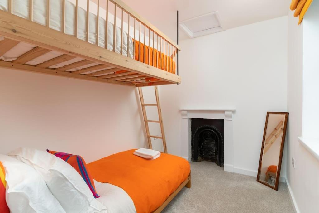Beautiful And Contemporary Cornish Townhouse In Penzance Villa Bagian luar foto