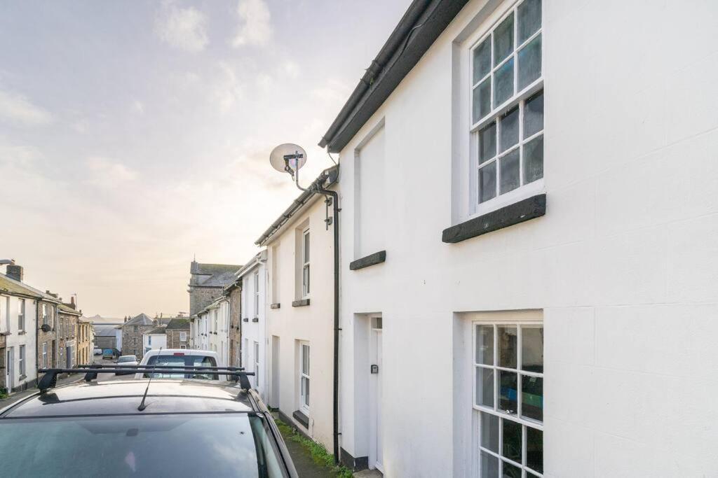Beautiful And Contemporary Cornish Townhouse In Penzance Villa Bagian luar foto