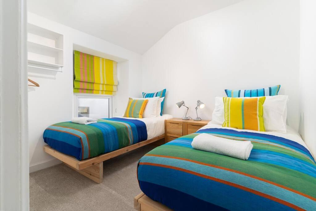 Beautiful And Contemporary Cornish Townhouse In Penzance Villa Bagian luar foto
